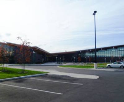 Kiwanis Aquatic Centre and Library